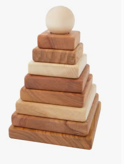 Stacker Natural Pyramid