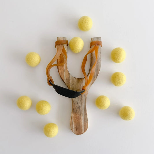 Slingshot & Wool Ball Set