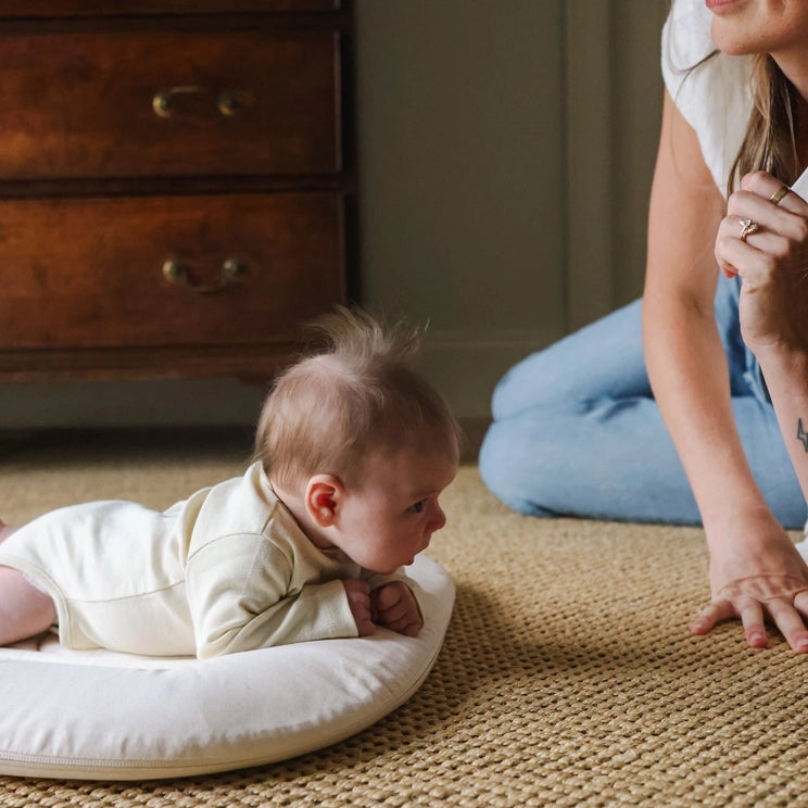 Natural Snuggle Me Organic Infant Lounger Wave